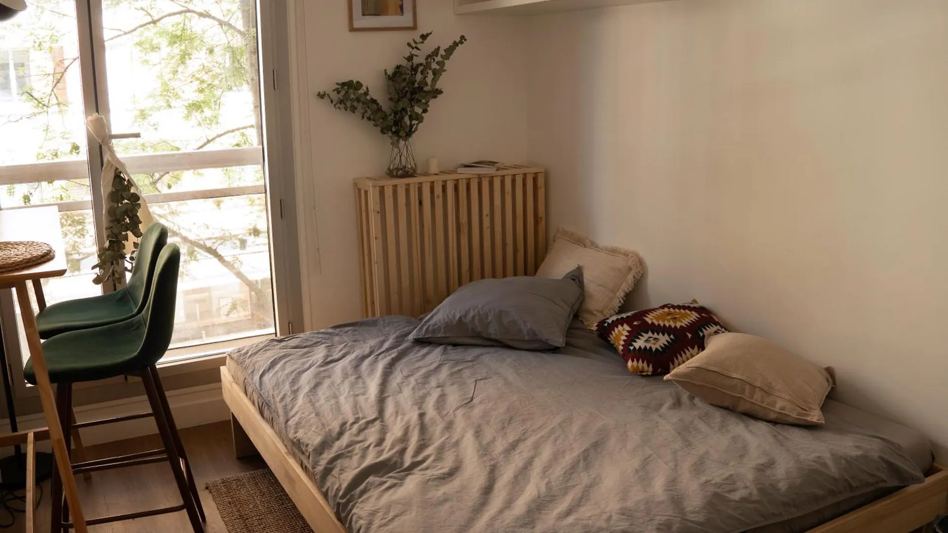 Appartement Cosy A Deux Pas De La Cite Universitaire, Acces Direct Rer B Depuis L'Aeroport, Animaux Acceptes París 0*,  Francia